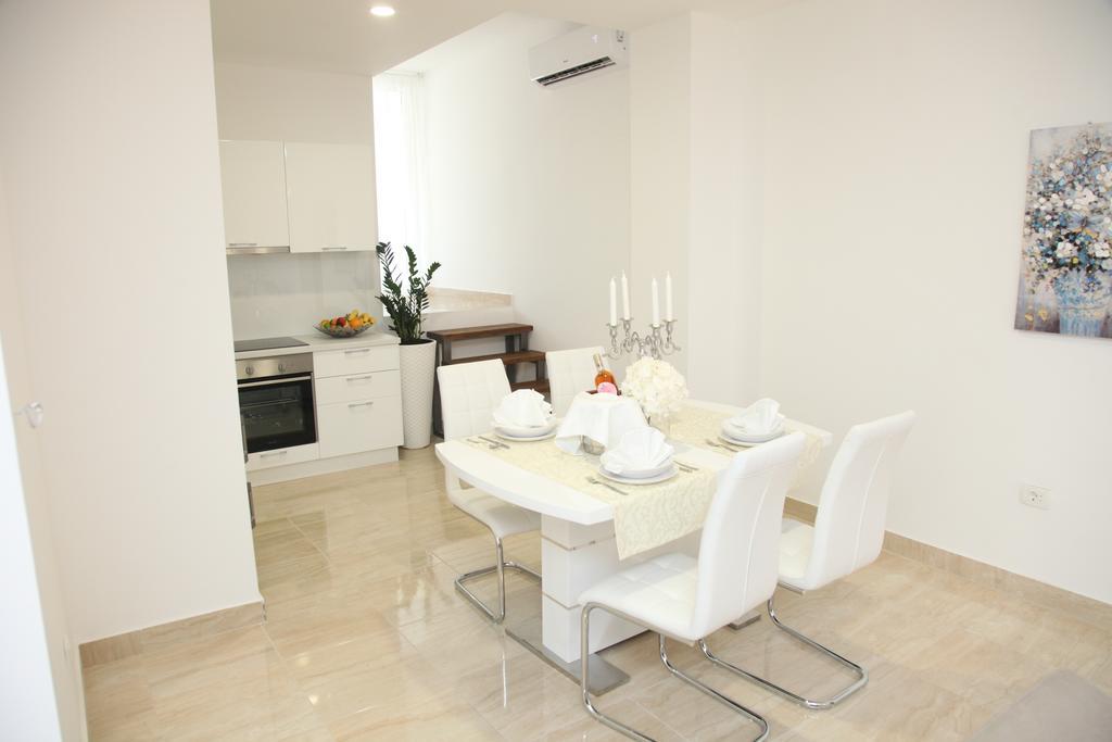 Apartments Mare Градац Екстериор снимка