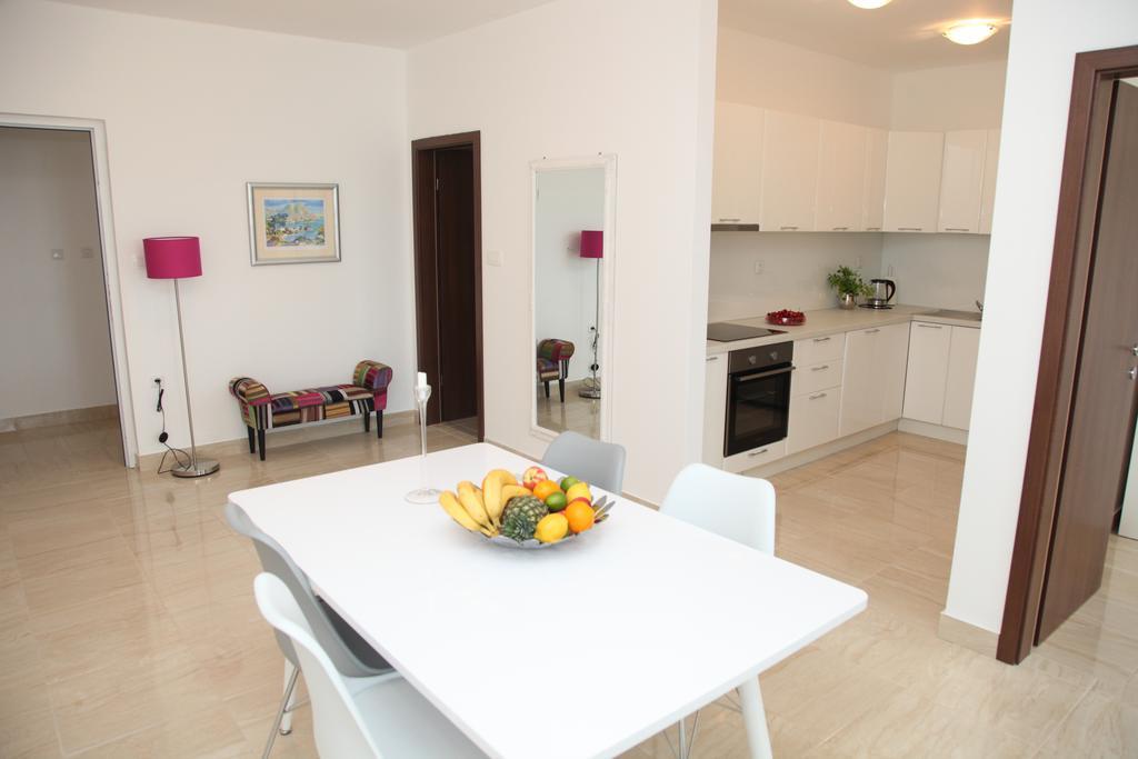 Apartments Mare Градац Екстериор снимка