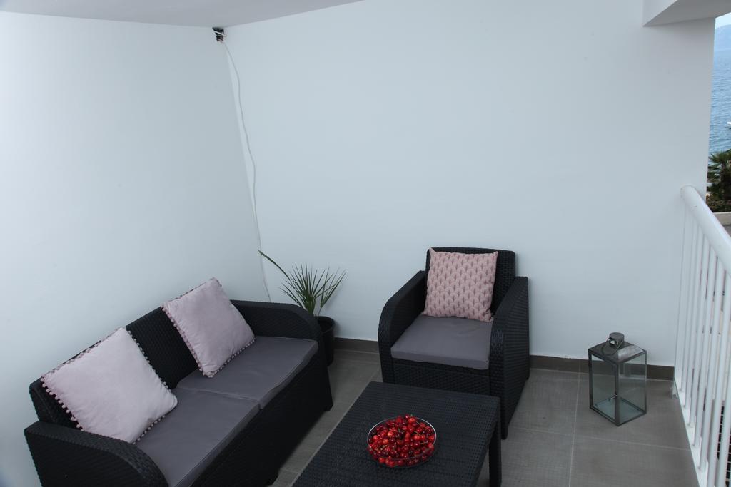 Apartments Mare Градац Екстериор снимка