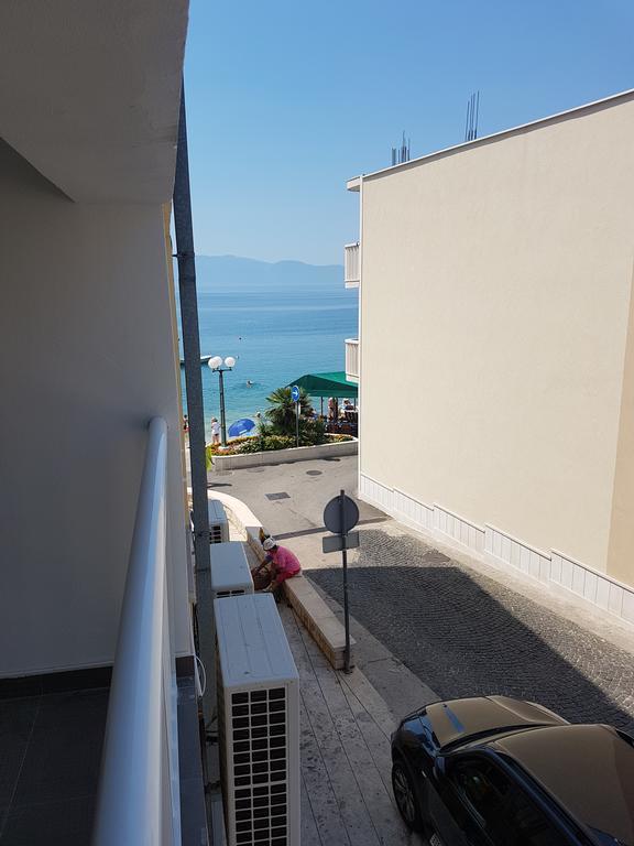 Apartments Mare Градац Екстериор снимка